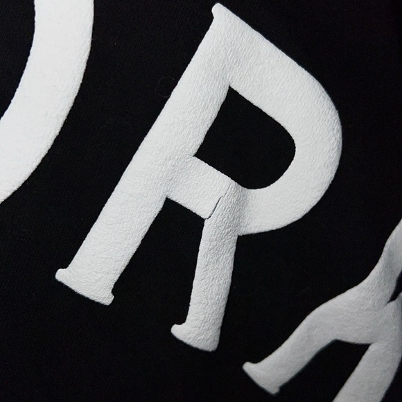 Disney Mickey Mouse New York City Sweatshirt/ Pullover - Picture 6 of 6